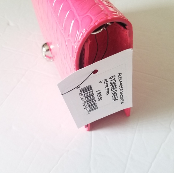 Alexander McQueen Skull Croc-Embossed Leather Chain Crossbody Neon Pink - Picture 11 of 12